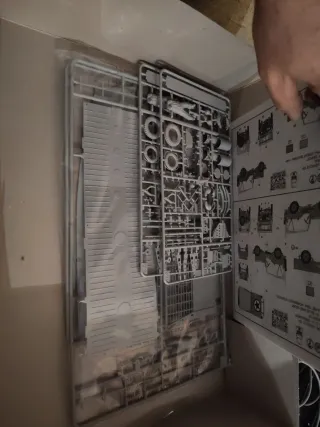 Maqueta Revell LCM3 D-Day 1:35