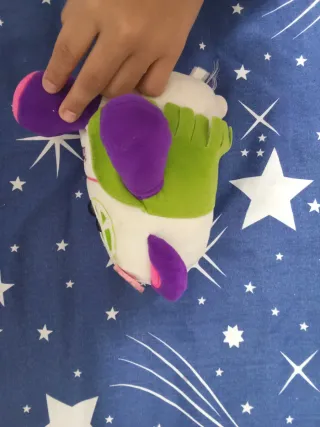 Peluche Oso Blanco con Orejas Moradas