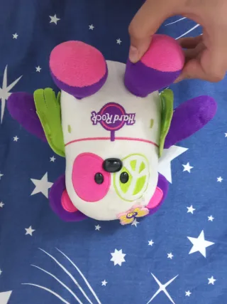 Peluche Oso Blanco con Orejas Moradas