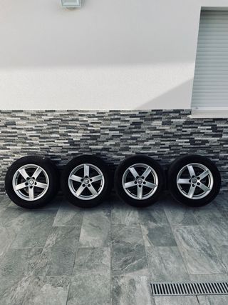 4 Llantas 215/60 R16 VAG