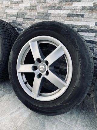 4 Llantas 215/60 R16 VAG