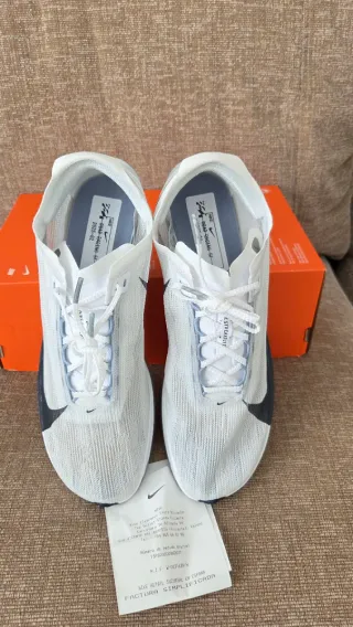 Nike Streakfly 2 Talla 43