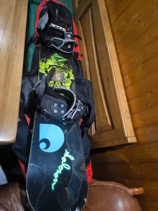 2 tablas + 1 Fijaciones y 2 pares de Botas