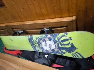 2 tablas + 1 Fijaciones y 2 pares de Botas