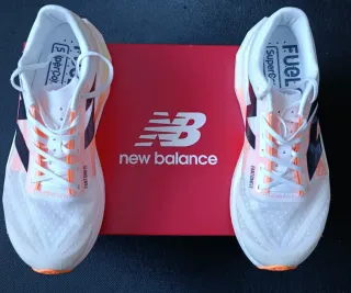 New Balance FuelCell SuperComp Elite v4