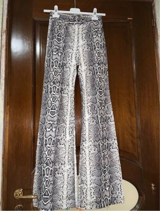Pantaloni a zampa snake elasticizzati
