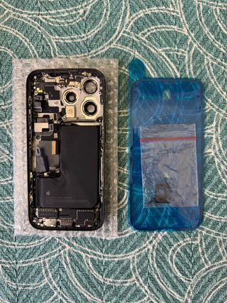 iPhone 15 Pro Chassis Titanio Nero