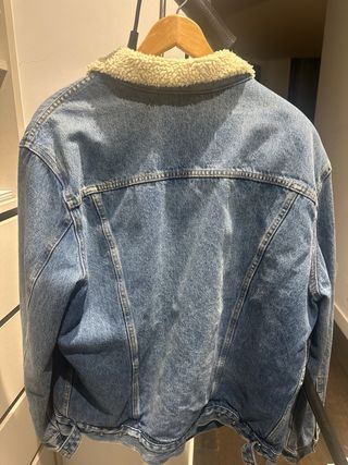 Cazadora Levi's borrego XL