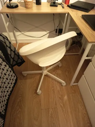 Sedia da ufficio ergonomica bianca