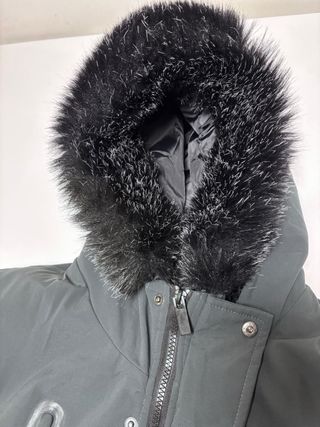 Chaqueta Closure London Gris con Capucha