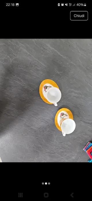 Set 2 tazze con piattini in porcellana