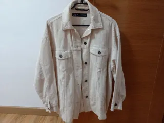 Sobrecamisa chica Zara pana.