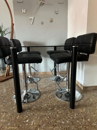 Mesa Comedor rectangular de Cristal patas Negras