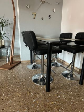 Mesa Comedor rectangular de Cristal patas Negras
