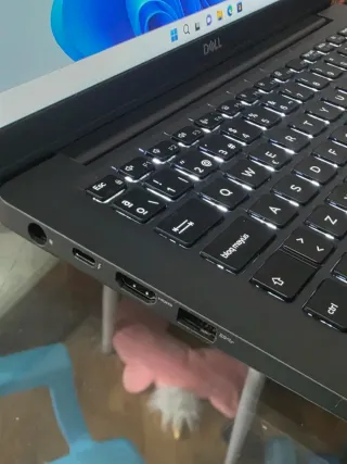 Portátil Dell i5 táctil