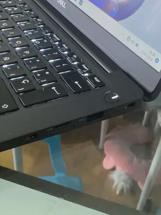 Portátil Dell i5 táctil