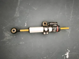 Amortiguador de dirección moto