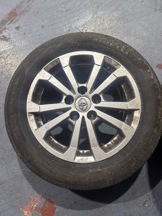 Llantas Toyota