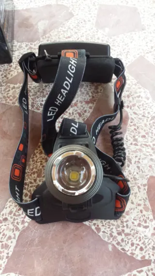 Linterna de cabeza zoom alta potencia dos baterias