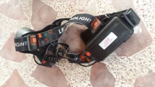 Linterna de cabeza zoom alta potencia dos baterias