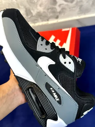 Nike Air Max 90 - Taglia 42