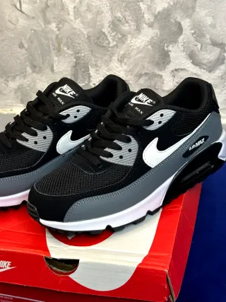 Nike Air Max 90 - Taglia 42