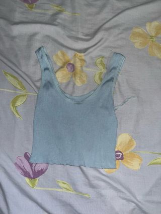 Camiseta de rayas verde y blanca