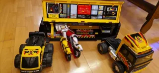 Camión Gozan Taller de Motos