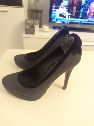 Zapatos de tacón marino Carolina Boix