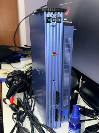 Consola PS2 Aqua + Juego Silent Hill Origins