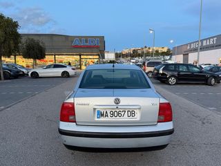 IMPECABLE VOLKSWAGEN PASSAT 1.9 TDi 115CV