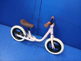 bicicleta sin pedales