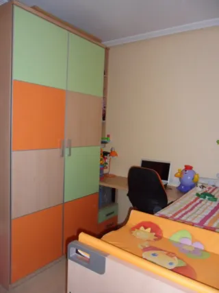 Cama juvenil con cajones y cambiador