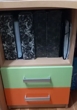 Cama juvenil con cajones y cambiador