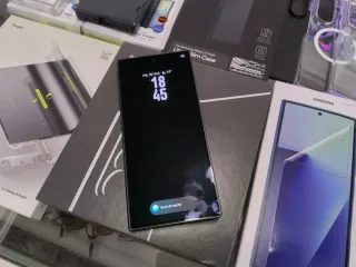 Samsung Galaxy Z Fold 7 + Accessori