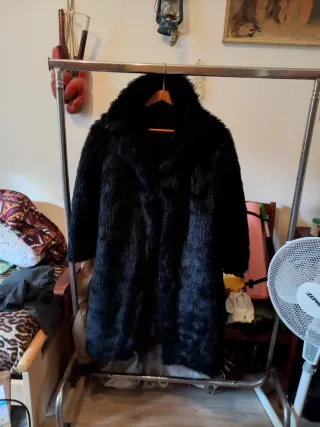 Pelliccia Nera Taglia L8
