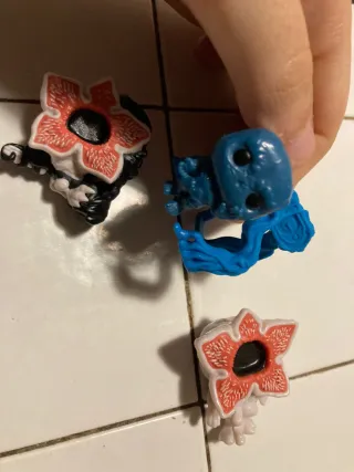 Set Personaggi kinder joy "Vecna" e Demogorgoni