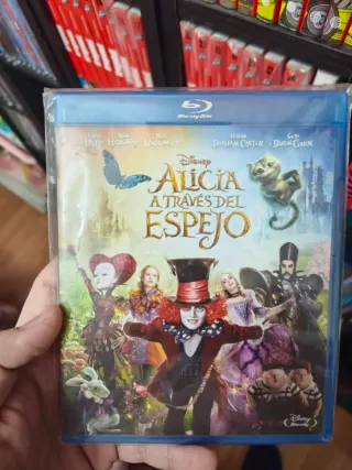 Alicia a Través del Espejo Blu-ray