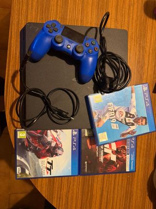 Consola PS4 azul + 3 juegos
