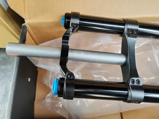 Suspensão Fox 40 Performance 29