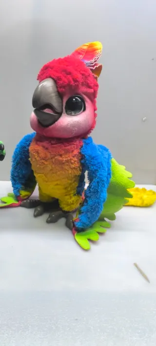 Loro Fur Real Interactivo
