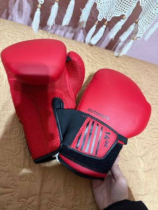 Guantes de boxeo Outshock 14 oz