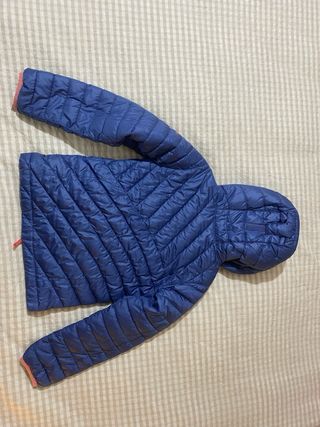 Cazadora Columbia ligera azul.