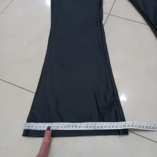 Pantaloni a zampa similpelle neri tg