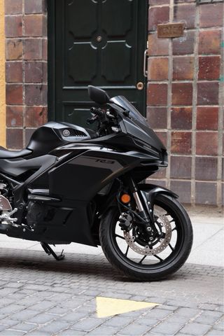 Yamaha R3 2025 - 1600km