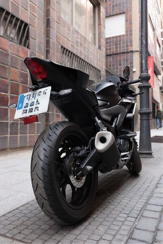 Yamaha R3 2025 - 1600km