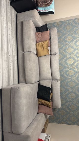 Sofá Cama Beige y Dorado