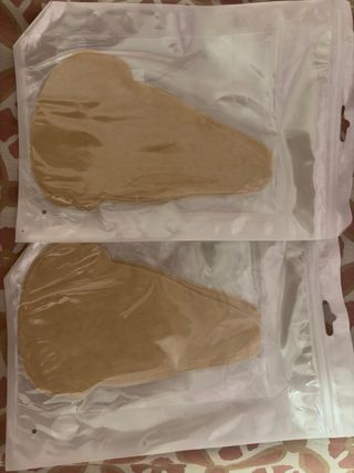 Varias copas de pecho sin empezar