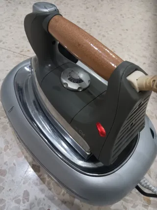 Centro de Planchado 2100W