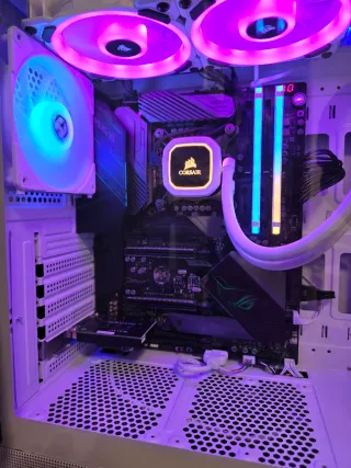 Ordenador de mesa POTENTE....